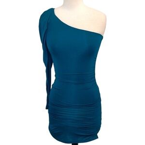 011: CHARLOTTE RUSSE one shoulder mini dress in green in women’s size XS